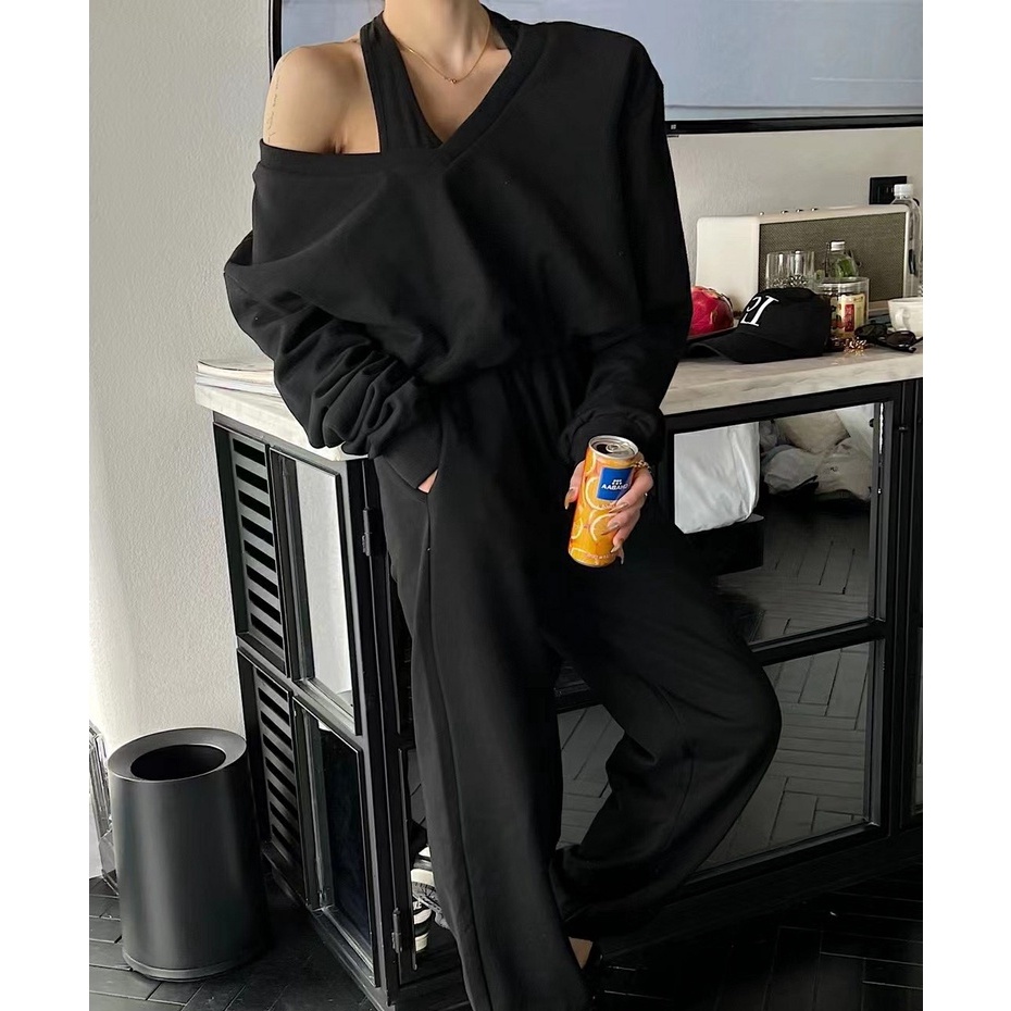 Set Thể Thao Áo Croptop Cổ Yếm Tay Dài + Quần Thun LSEOUL B1071