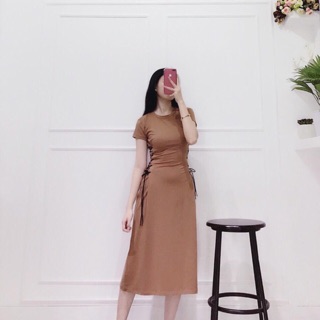 Đầm nude đan eo