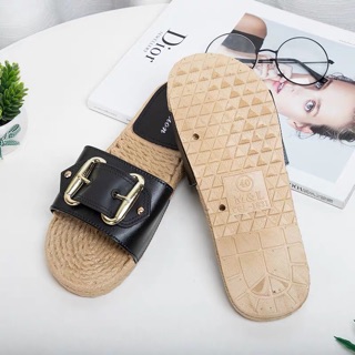 Dép cói đi biển không thấm nước