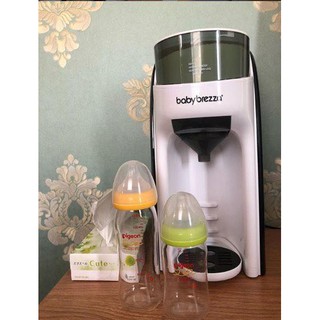 Máy pha sữa bột cho bé Baby Brezza Formula Pro