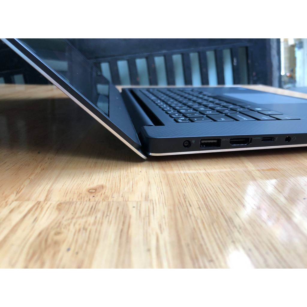 Laptop Dell XPS 9560, i7 7700HQ, 8G, 256G, GTX1050, 15,6in, Full HD, giá rẻ