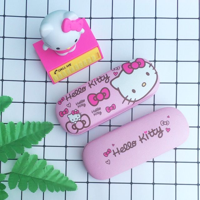 Hộp đựng mắt kính Hello Kitty