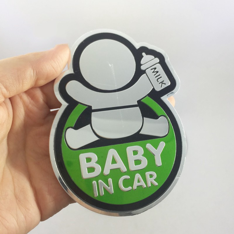 Logo dập nổi in chữ baby in car bằng nhôm xinh xắn