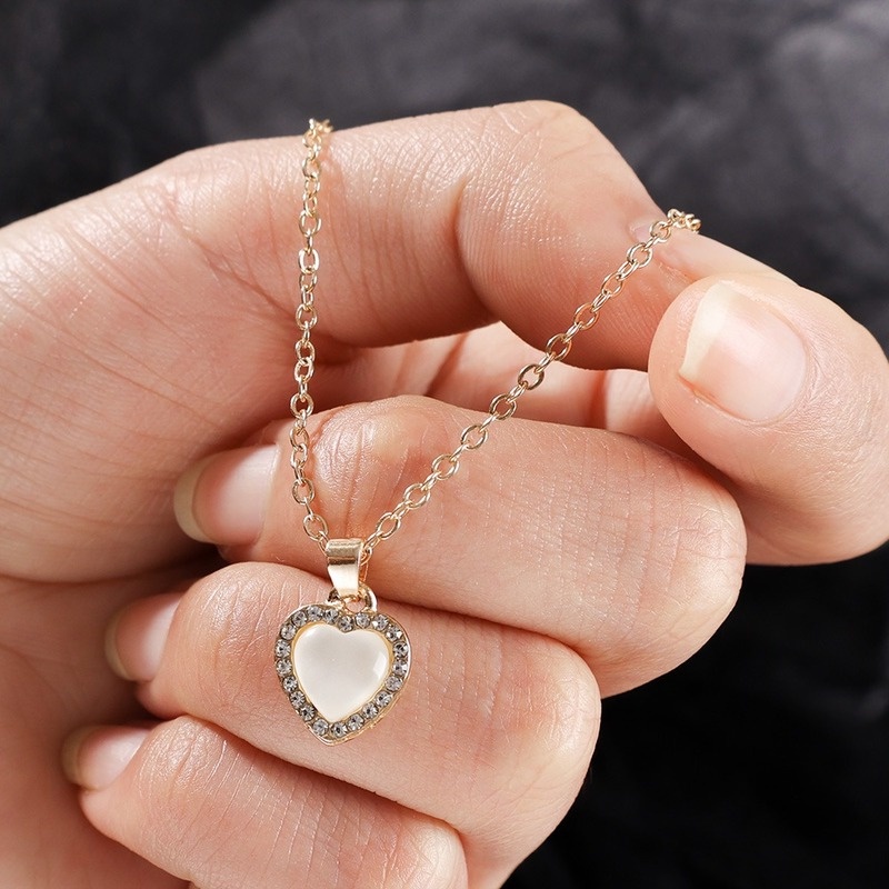 Vòng cổ Mặt Hình Trái Tim Phong Cách Retro Đơn Giản Thời Trang Dành Cho Nữ