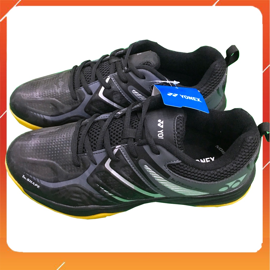 Giày Yonex chính hãng giá rẻ nhất trong các dòng giày cao cấp chuyên dành cho giới chơi cầu lông phủi