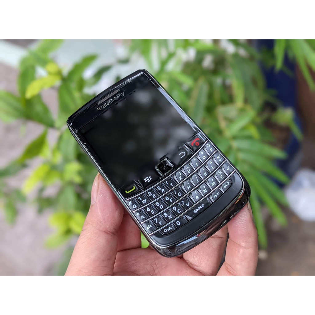Điện thoại Blackberry 9700
