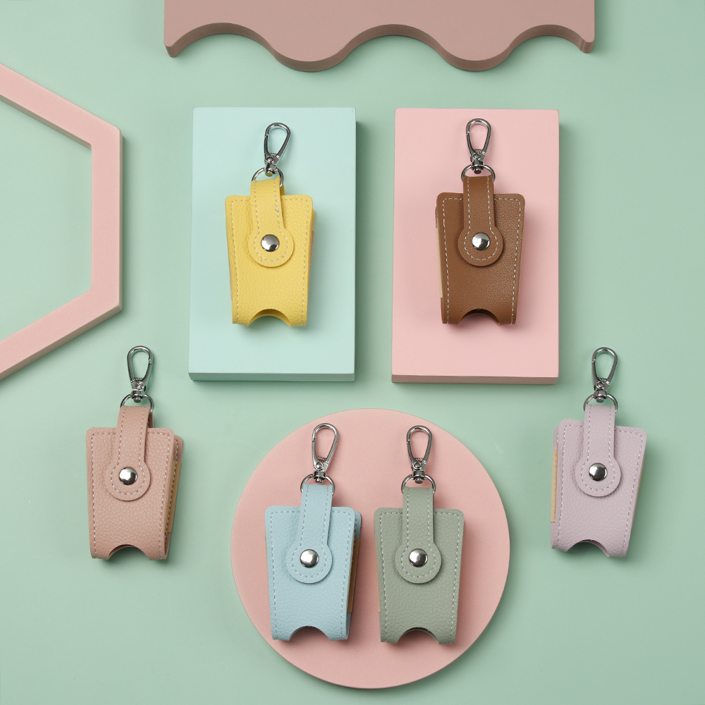 [Hàng mới về] Chai đựng nước rửa tay kèm giá đỡ có gắn móc khóa tiện lợi