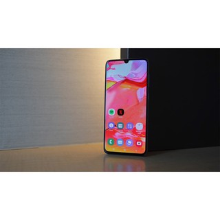 điện thoại ss galaxy A70 hành xách tay bản quốc tế bảo hành 12 tháng