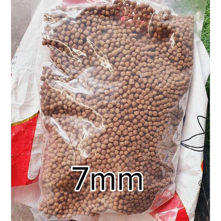 Cám cá koi king feed, thức ăn cá koi 42% đạm túi 1kg tiện lợi