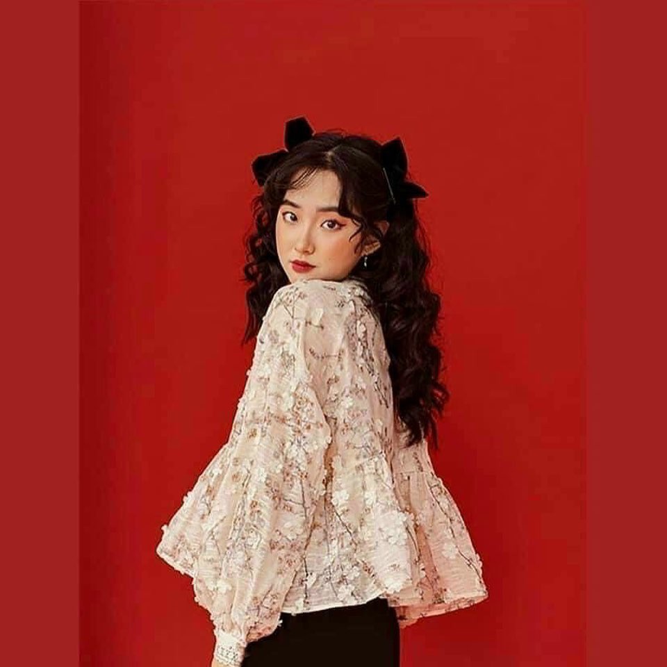 SET ÁO BBD  HOA NỔI CHÂN VÁY ĐEN XINH CHUẨN HÀN QUỐC