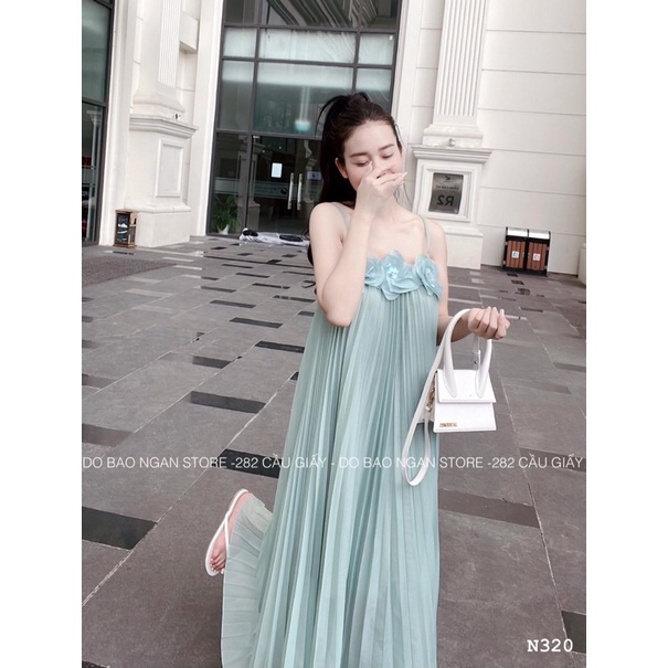 Đầm maxi hai dây ngực kết hoa form xuông bầu bì mặc đều được