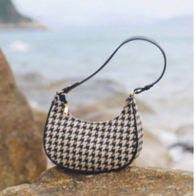 Túi xách nữ phối kẻ caro - Túi kẹp nách nữ đẹp size 23 hình mặt trăng loankeng shop có ảnh thật