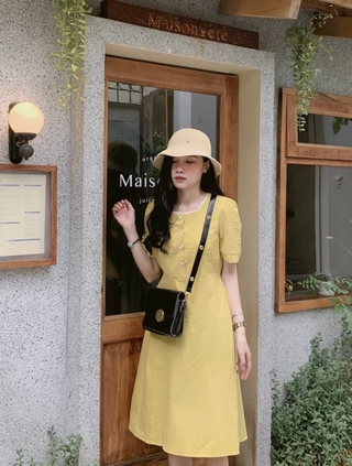 Váy cổ u ren nơ sau