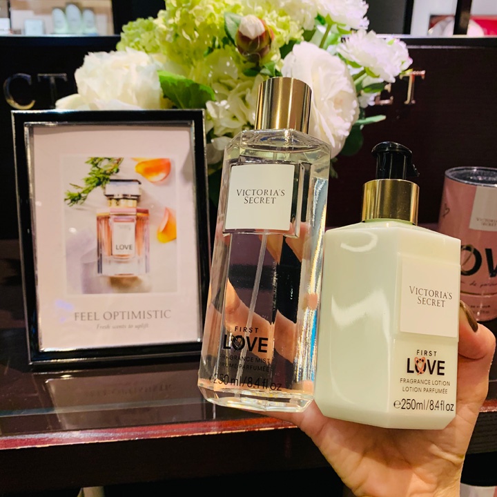 - First Love - Xịt thơm toàn thân Victoria's Secret