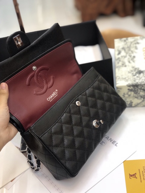 Túi classic super da hạt size 26cm màu đen