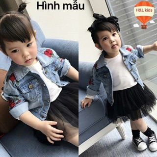 Khoác jean thêu hoa