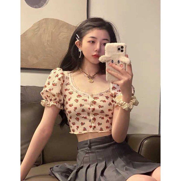 Áo croptop nữ trẻ trung, sexy, duyên dáng