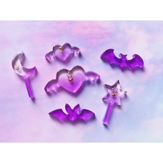 Charm tim huy hiệu thủy thủ