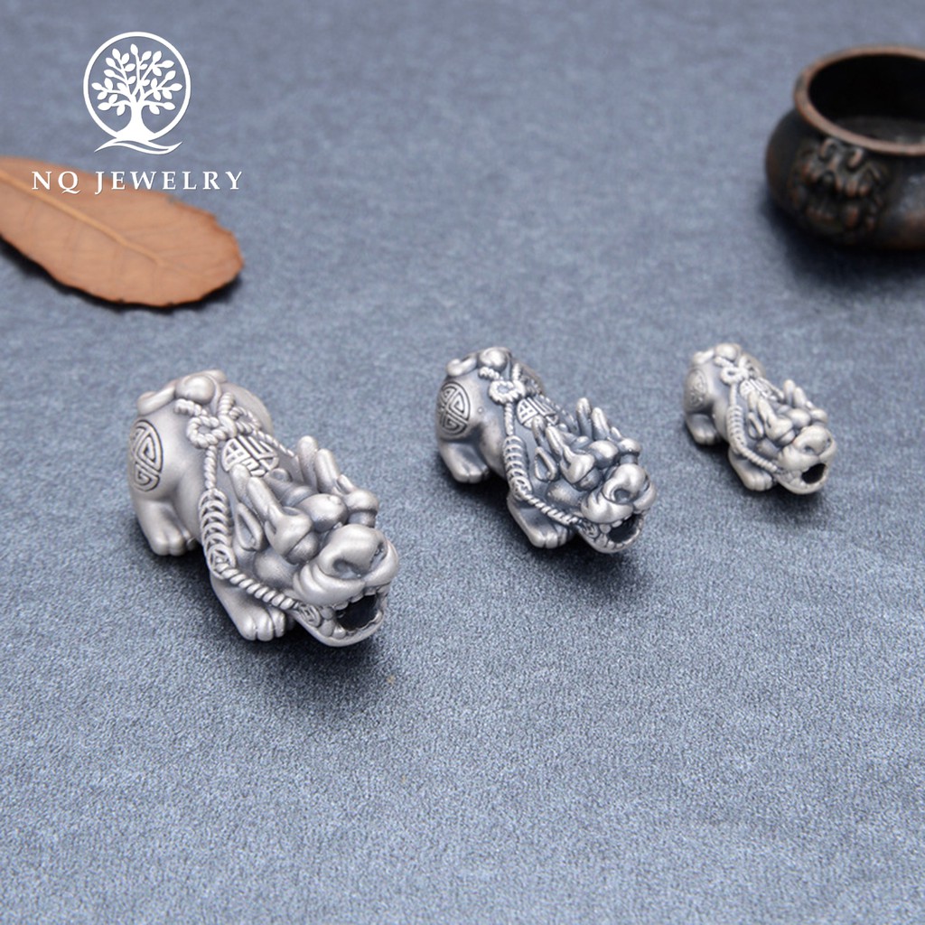 Charm bạc tỳ hưu xỏ ngang - NQ Jewelry