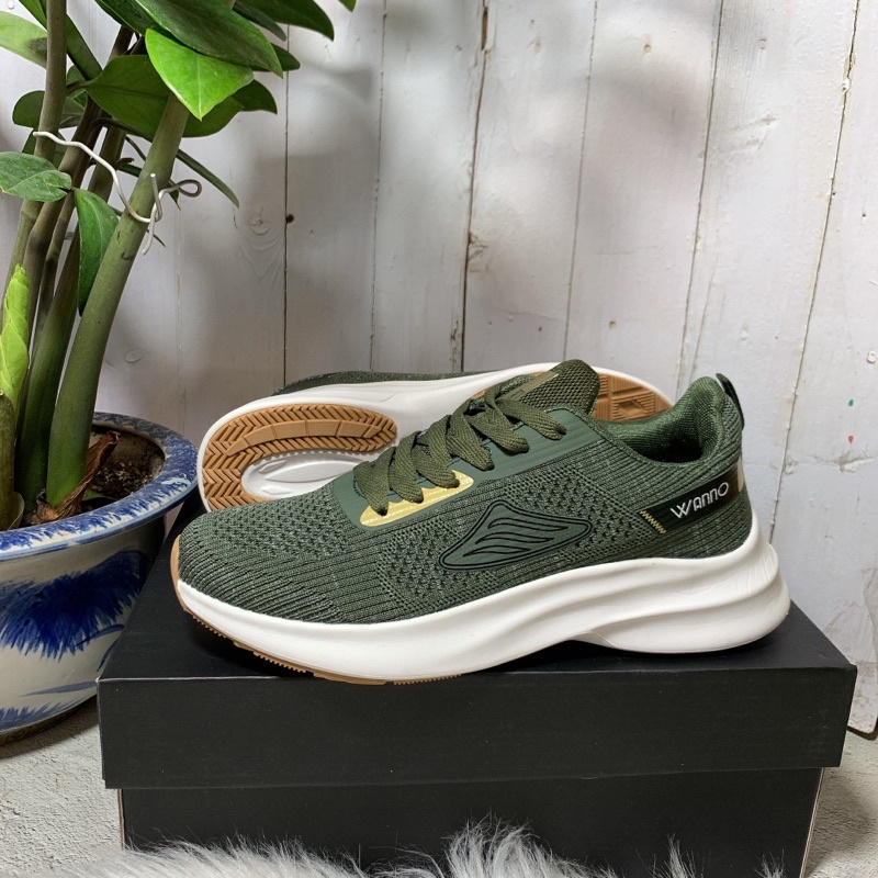 Giày Nam thể thao Wanno rẻ bền xịn - tặng hộp 688