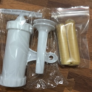 Dụng cụ và vỏ làm xúc xích