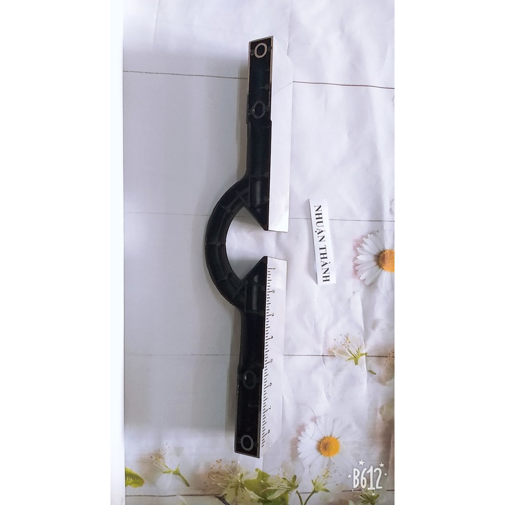 Cử ngang máy cắt nhôm 255mm kích thước 45X42X29cm