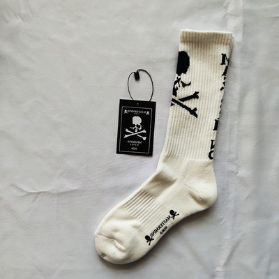 Vớ Thể Thao cotton Dày In Hình Đầu Lâu Phong Cách Đường Phố Cho Nam Và Nữ