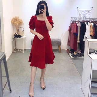 Đầm váy freesize đỏ đuôi cá nút bọc cổ vuông