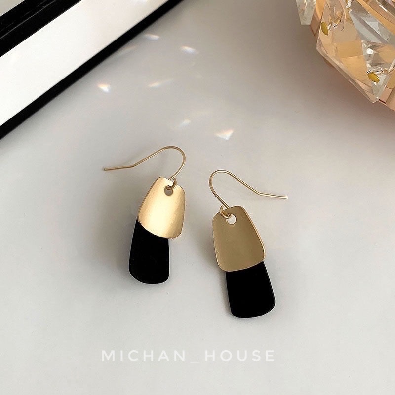 Hoa tai phong cách Hàn Quốc sang trọng