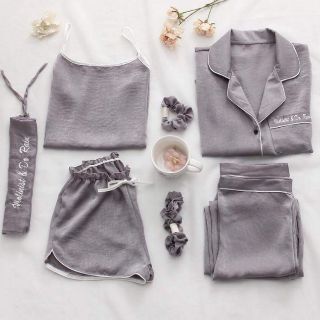 Set 2 bộ lụa mặc nhà Quảng Châu