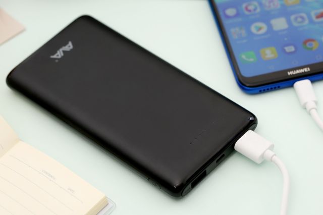 Pin sạc dự phòng chính hãng AVA bảo hành 6 tháng  dung lượng 10.000 Mah