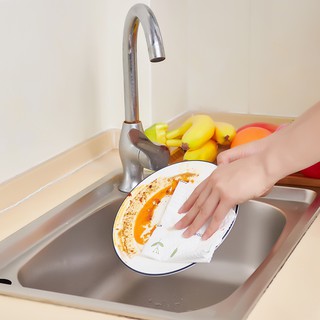 Cuộn khăn giấy lau đa năng và cọc gỗ
