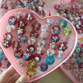 💖 Hộp nhẫn Elsa và Anna 36 cái rất xinh, dễ thương - HNE2205