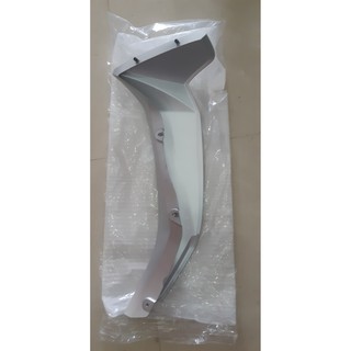 Cánh yếm ngoài zin Sirius bạc mờ