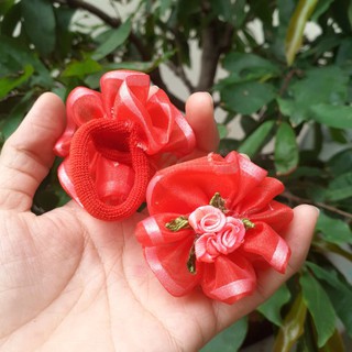 Một cặp cột tóc vải hoa hồng cho bé (mã XX)