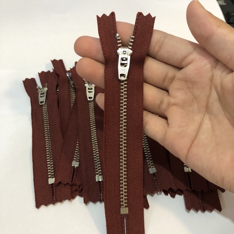 Dây kéo YKK cho quần Jean/Kaki 4.5 inch 11.5cm màu đỏ mận
