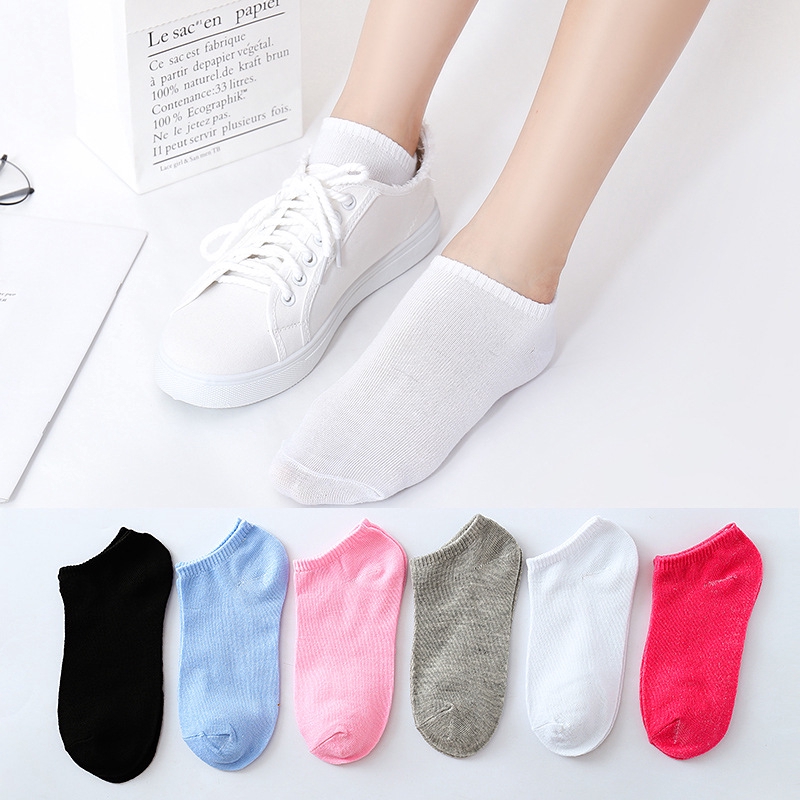 Đôi vớ màu trơn ngắn thoải mái dành cho nữ