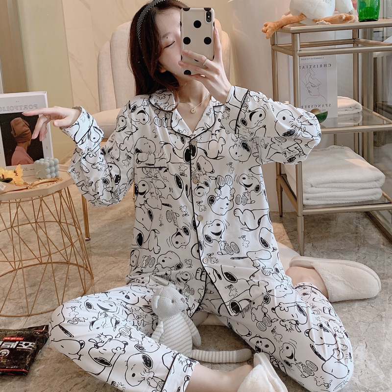 Bộ đồ ngủ tay dài in họa tiết chú chó snoopy dễ thương cho nữ