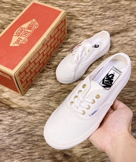[Ảnh tự chụp] VANS CLASSIC đen/trắng FULL BILL BOX