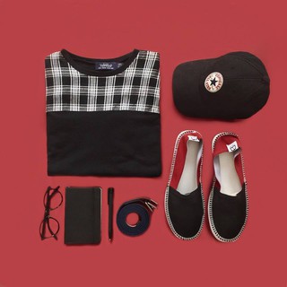 Giày phủi FLIRTSTORY - đỏ phối đen