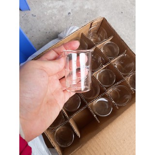 Cốc thủy tinh chịu nhiệt 25ml có mỏ