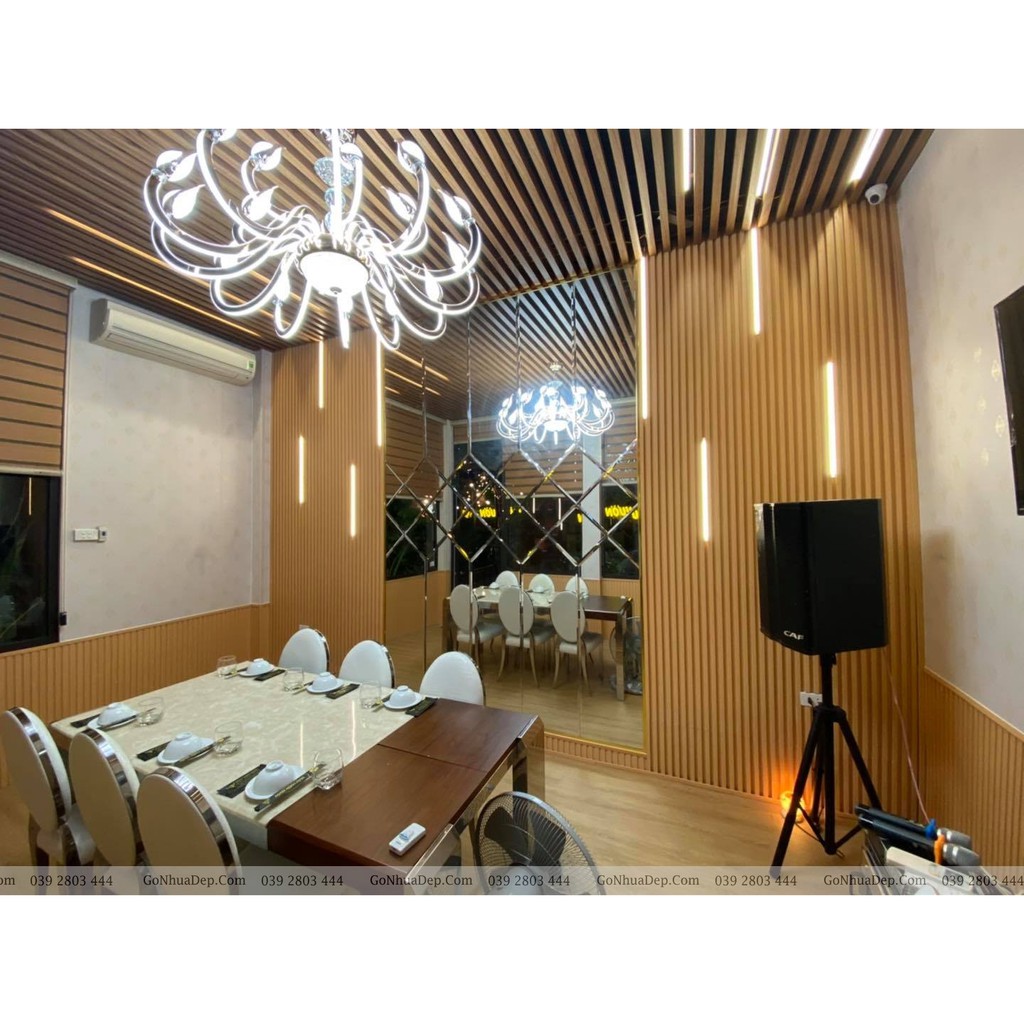 Tấm ốp tường trần gỗ nhựa mang đến một không gian đẹp tinh tế sang trọng cho cử hàng, quán xá