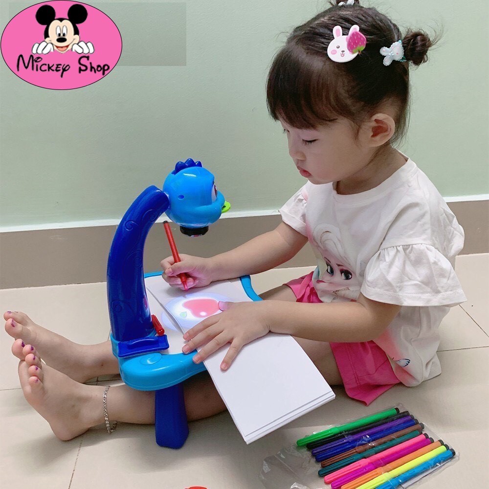 Đồ Chơi Thông Minh, Bàn Vẽ Đèn Chiếu Sáng Thông Minh Cho Bé ( Tặng 1 Cuốn Sách Vẽ + 12 Bút Màu)