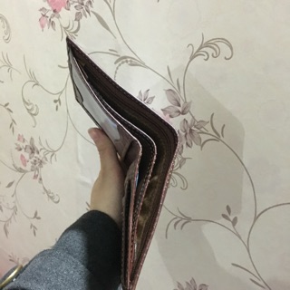 Ví da đứng vân cá sấu