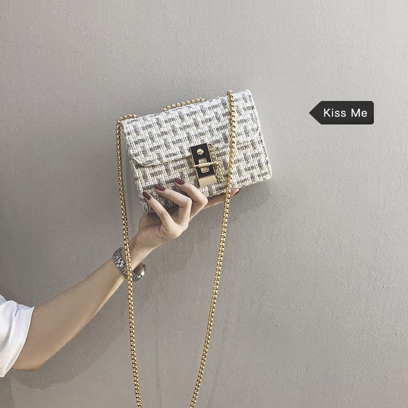 Popular small bag female 2019 new small ck female limited bag foreign fashion wild fashion chain messenger bag messenger bag