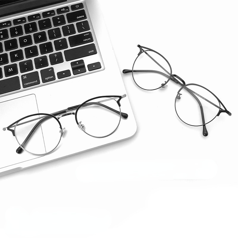 Mắt Kính Gọng Kim Loại Chống Bức Xạ Và Tia Bức Xạ