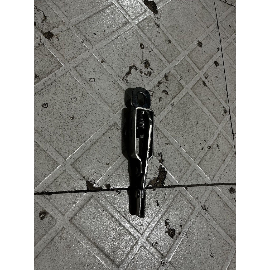 Tom khóa thùng xe tải, hàng inox chuẩn theo xe, khóa nắp thùng xe bán tải, phụ tùng ô tô