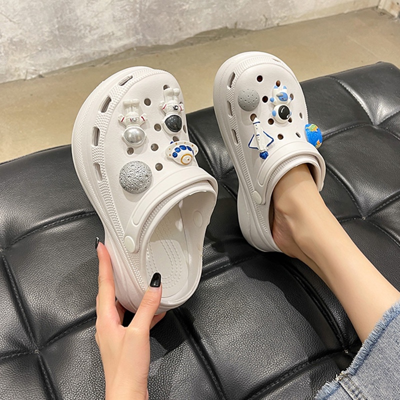 crocs Sticker shoes sticker for cross sandalsDép Sandal Đế Xuồng 7CM Họa Tiết Phi Hành Gia Thời Trang Cho Nữ