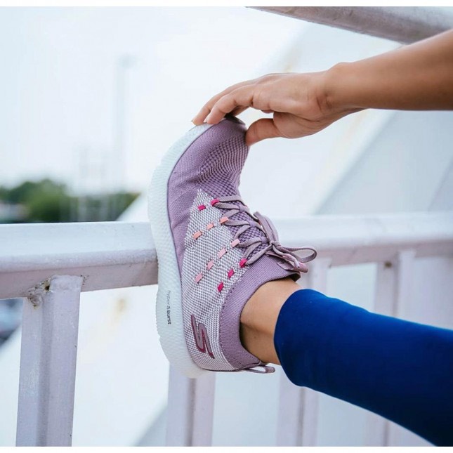 Giày thể thao chính hãng skechers màu trắng cho nữ gorurn 7