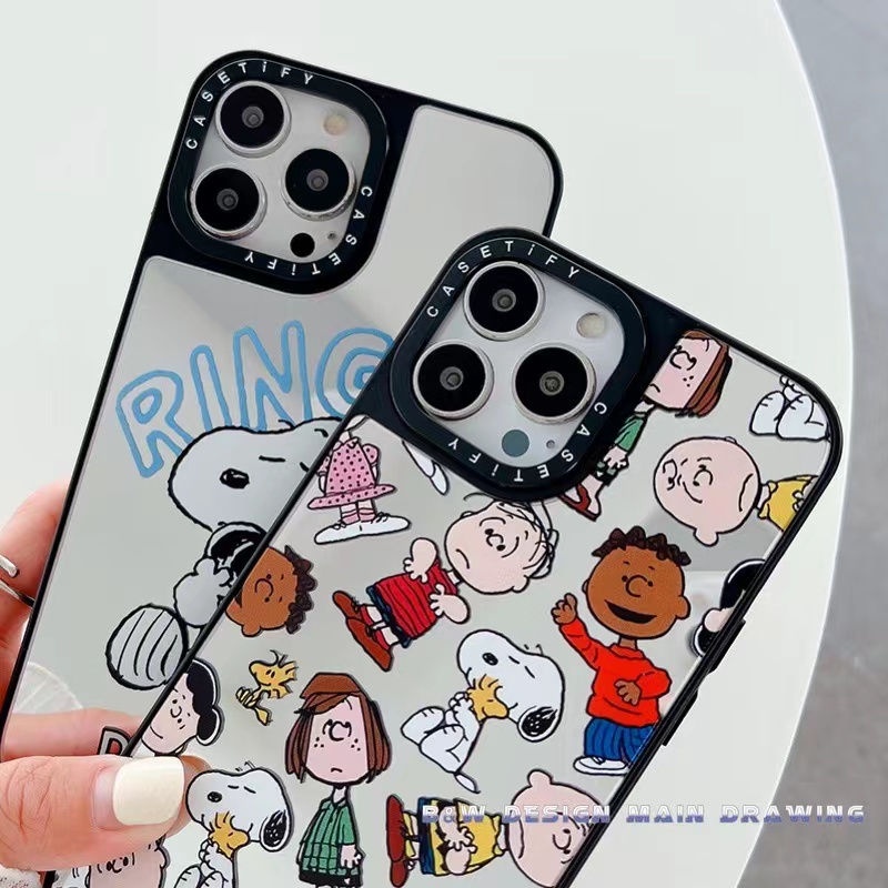 Ốp Điện Thoại Acrylic Cứng Tráng Gương Hình Snoopy Và Những Người Bạn Dễ Thương Cho iPhone 13 12 11 Pro MAX XR IX XS MAX 7 8 Plus
